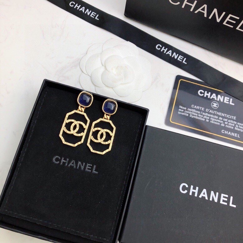 Ch*el brooches